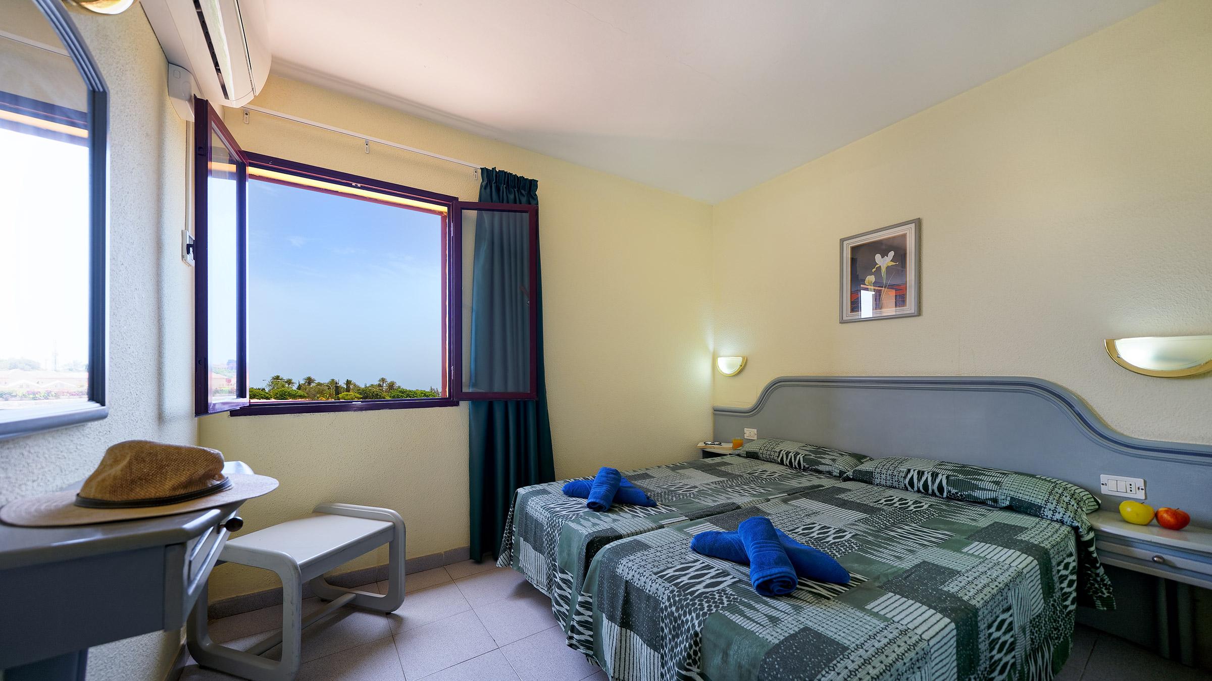 Aparthotel Oasis Club