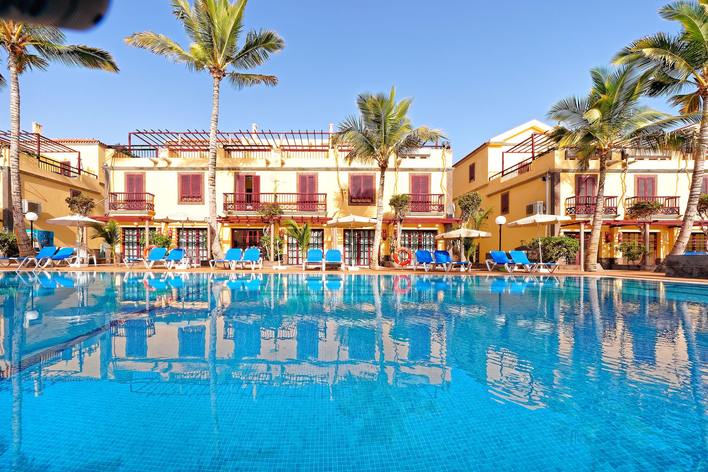 Oasis Club 2*