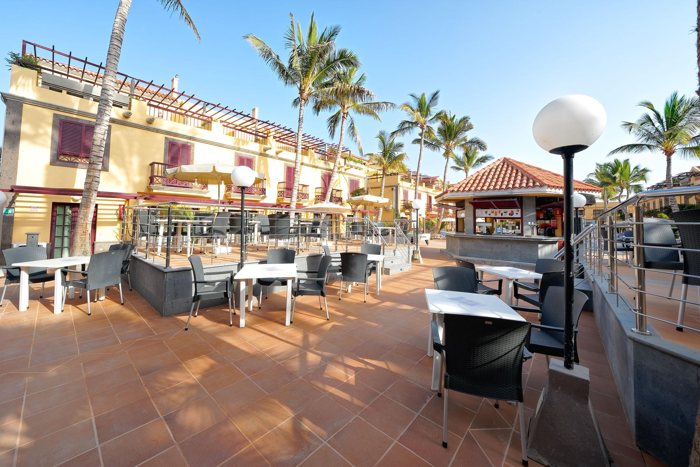 Oasis Club 2*