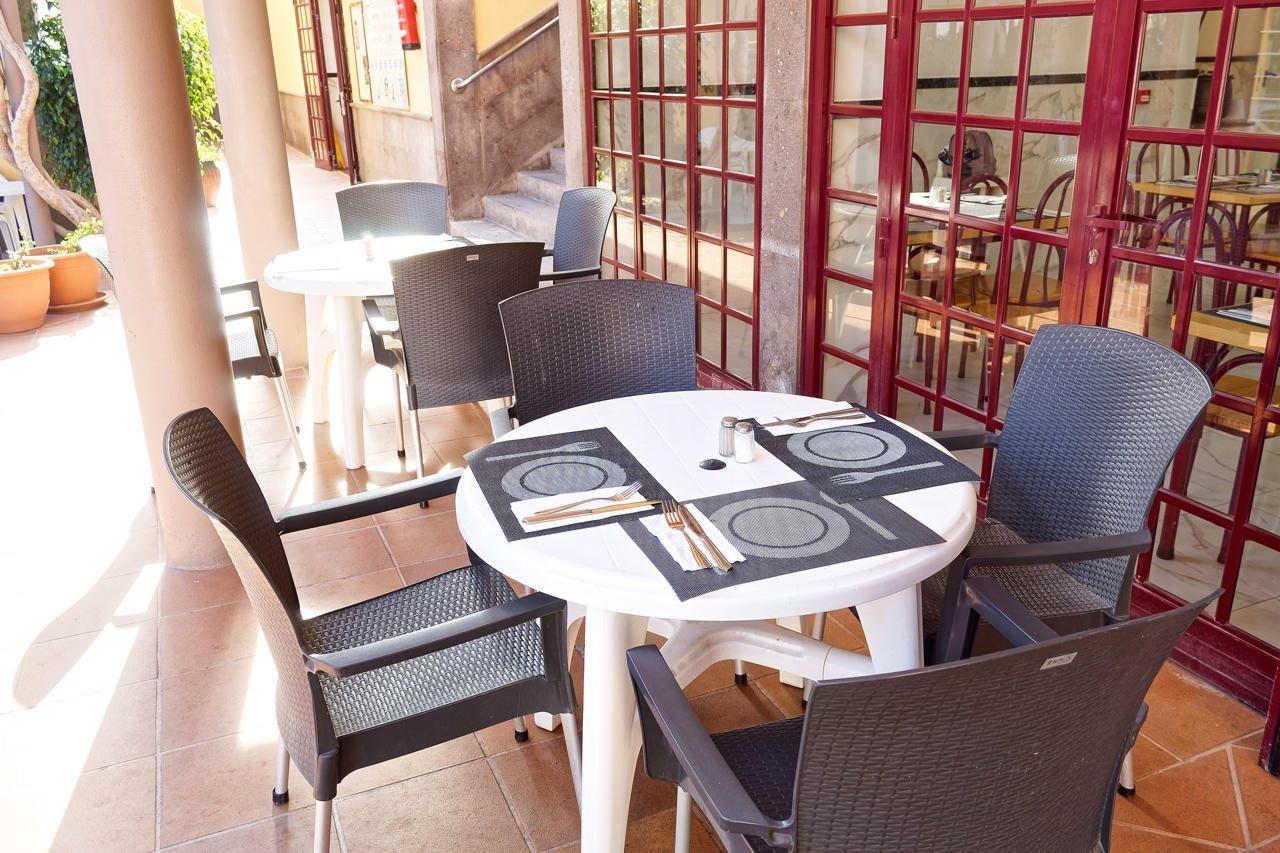 Oasis Club Aparthotel